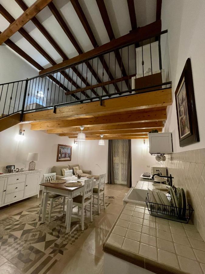 A Casa Di Dora Lägenhet Bari Exteriör bild