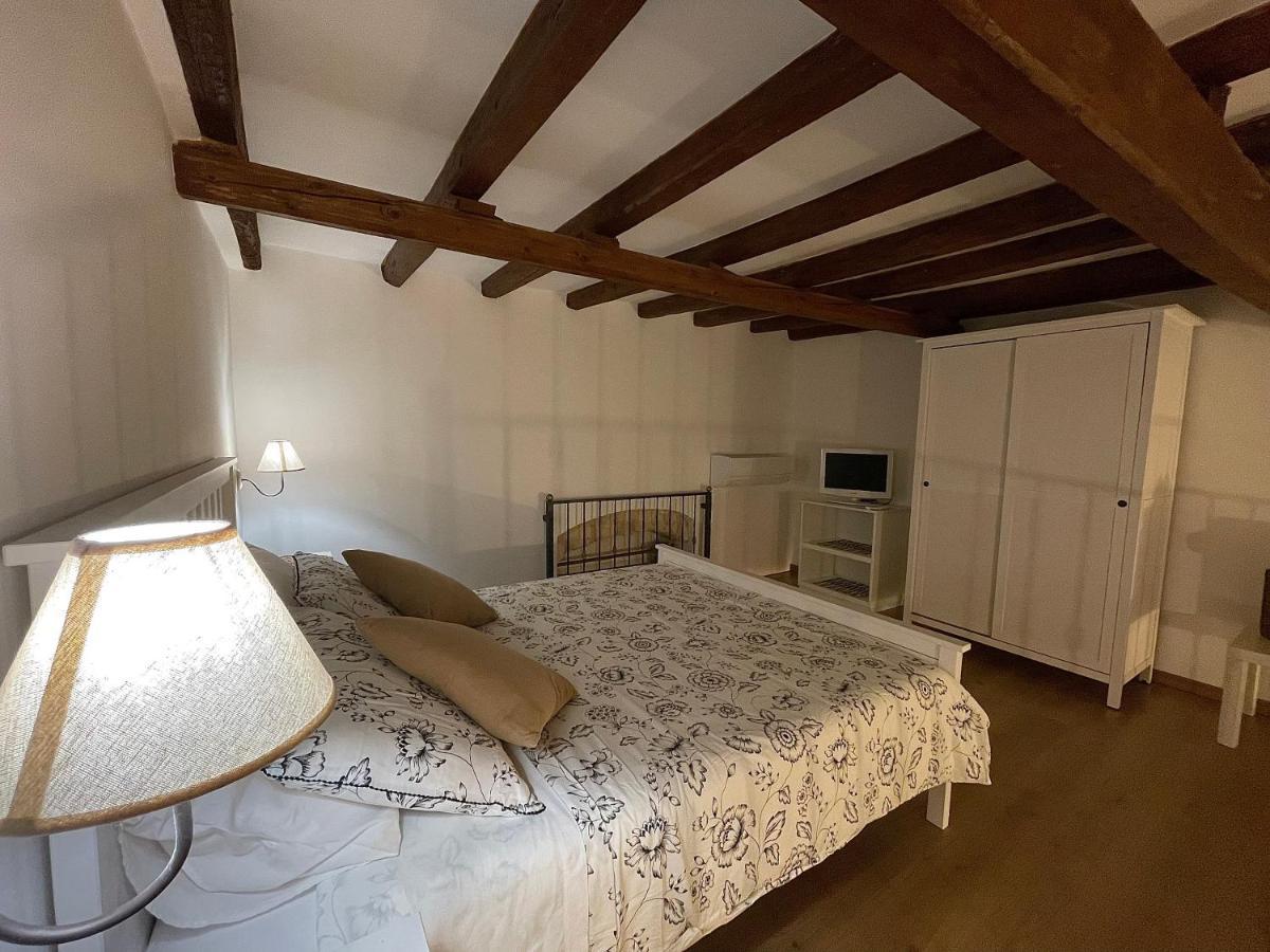 A Casa Di Dora Lägenhet Bari Exteriör bild