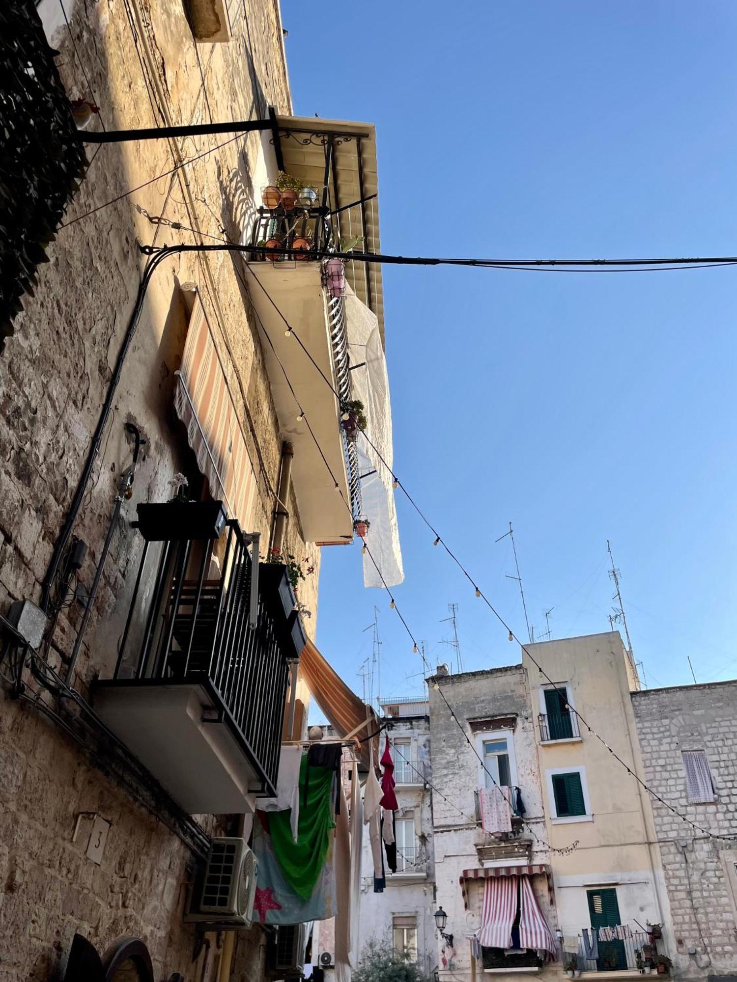 A Casa Di Dora Lägenhet Bari Exteriör bild